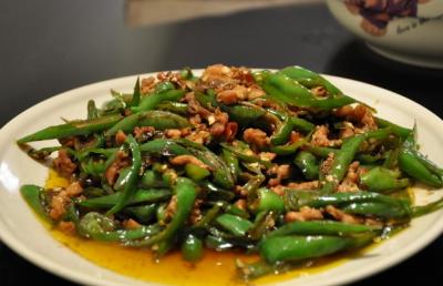 zཷ