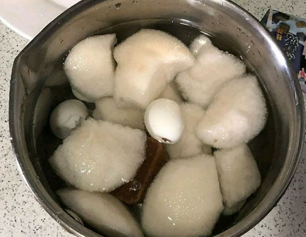 ѩE4